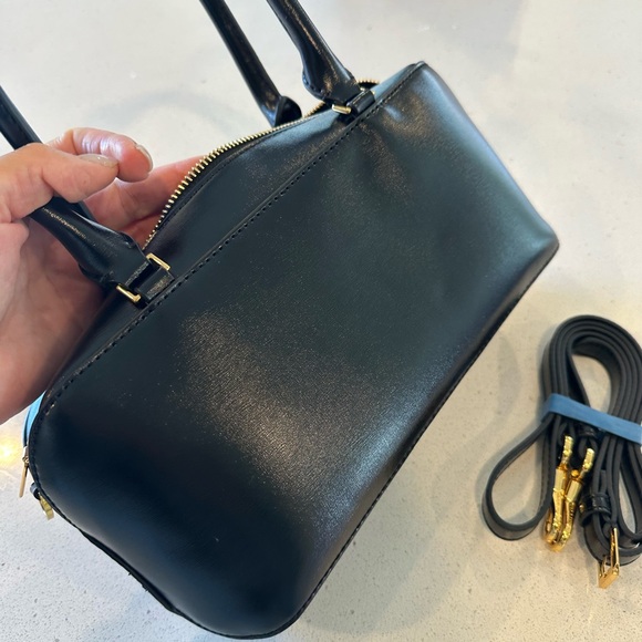 Charles & Keith Wisteria Elongated Top Handle Bag - Picture 4 of 9